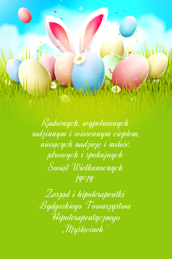 Uczestnicy hipoterapii podczas świątecznego spotkania wielkanocnego